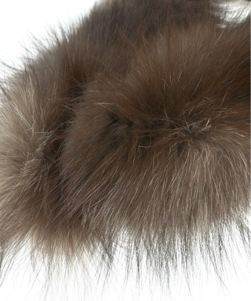 SAGA FURS Winter scarves