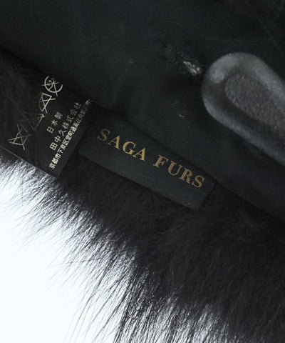 SAGA FURS Winter scarves