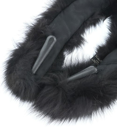 SAGA FURS Winter scarves