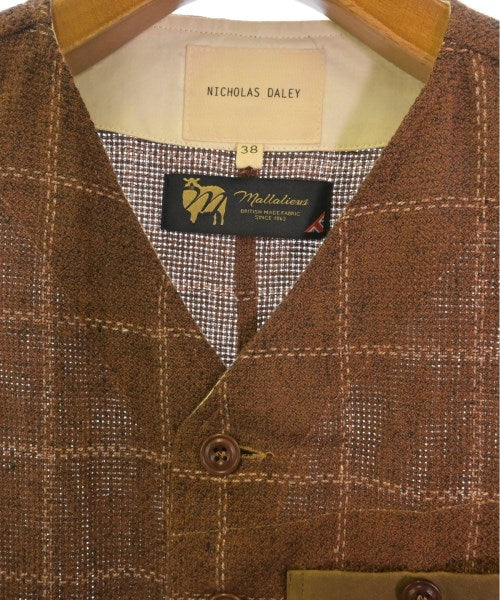 NICHOLAS DALEY Casual shirts