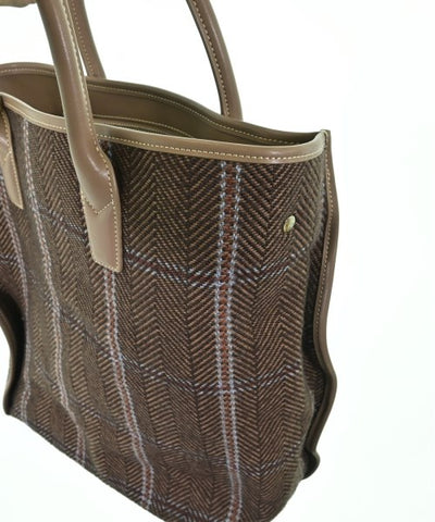 The Dilettante Totes