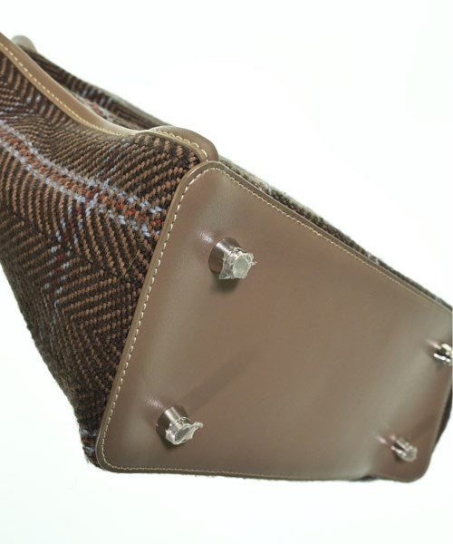 The Dilettante Totes