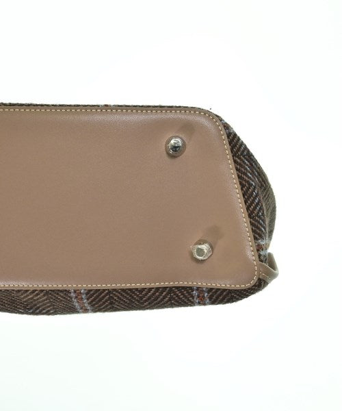 The Dilettante Totes