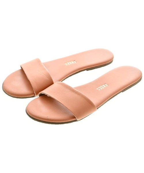 TKEES Sandals