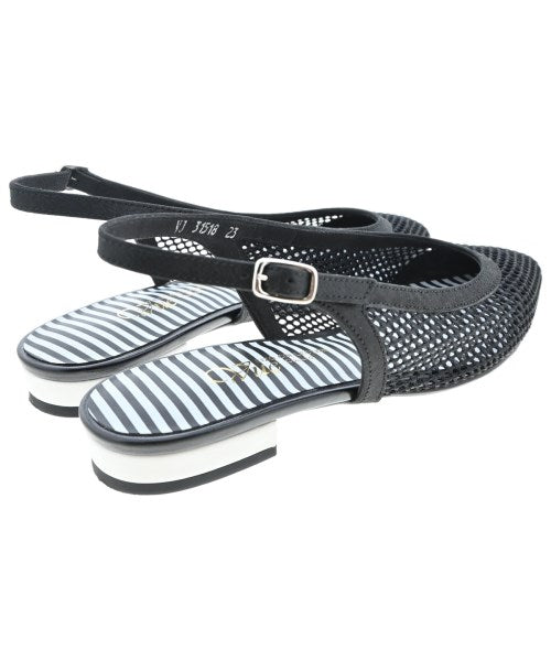 Vue Sandals