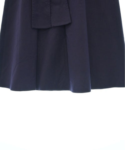 Untit_ Knee length skirts