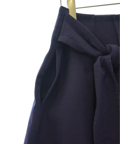 Untit_ Knee length skirts