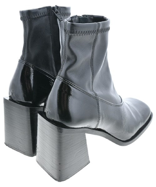 JUSTINE CLENQUET Boots