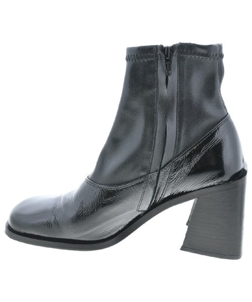 JUSTINE CLENQUET Boots