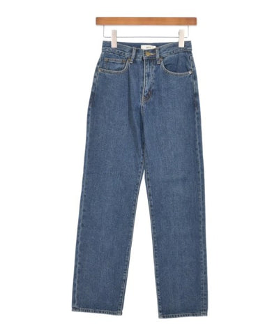 AKTE Jeans