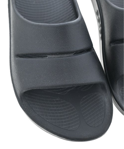 OOFOS Sandals