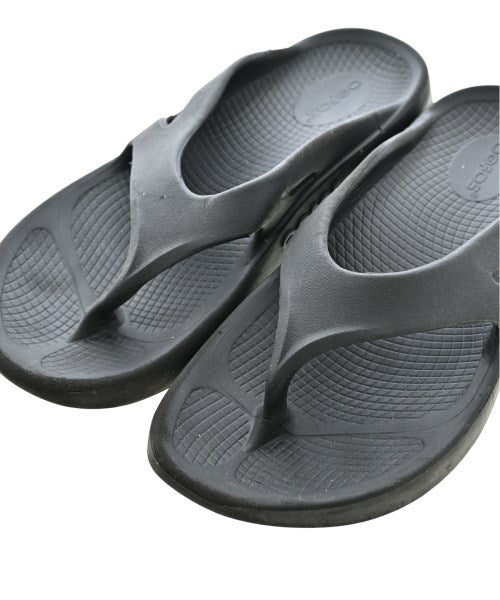 OOFOS Sandals