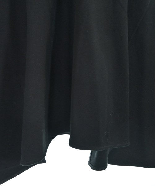 PLAN C Knee length skirts