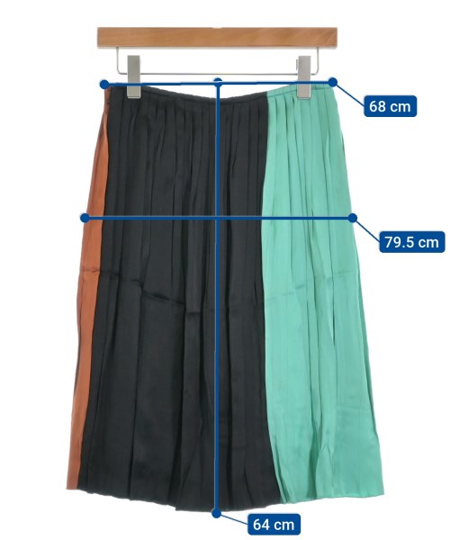 PLAN C Knee length skirts
