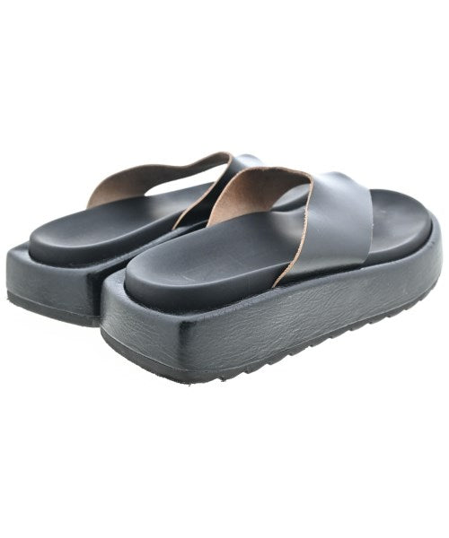 PLAN C Sandals