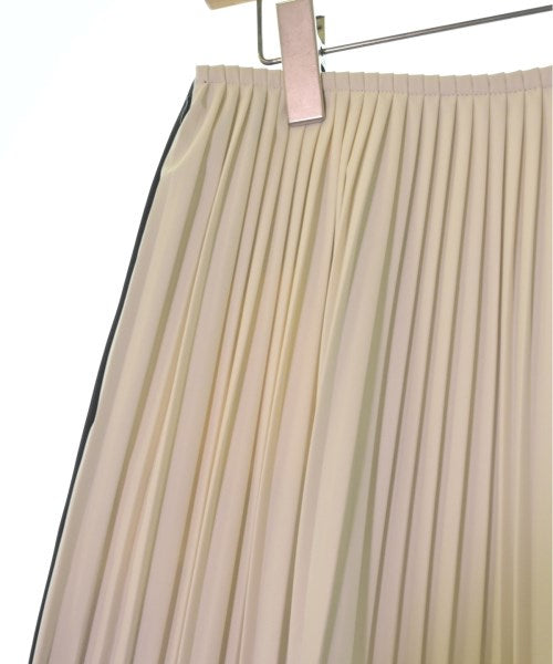 PLAN C Knee length skirts