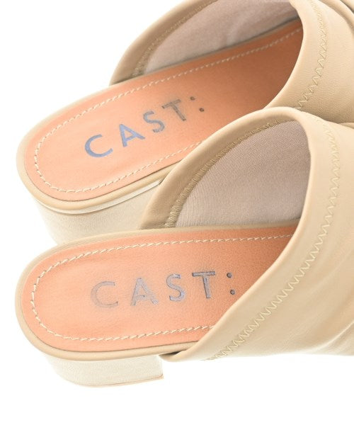 CAST: Sandals
