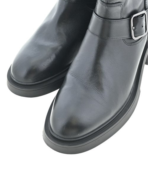 APOM Boots