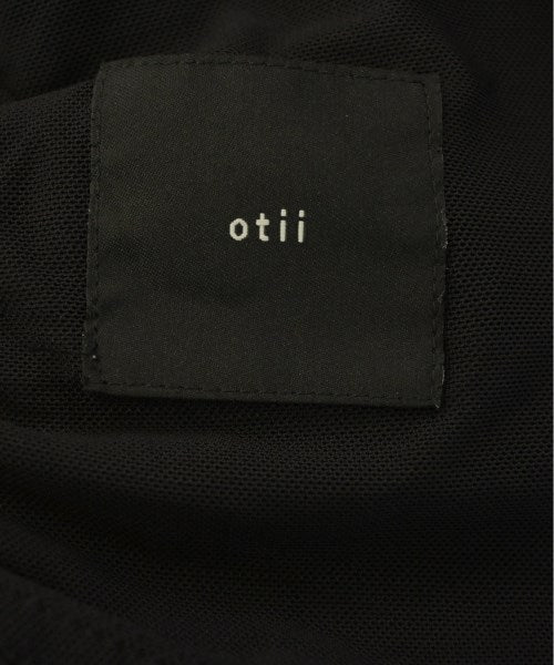 otii Shorts