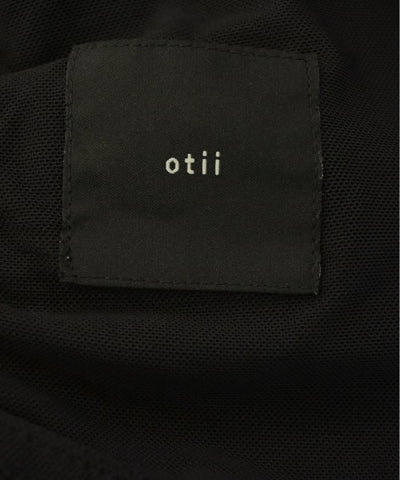 otii Shorts