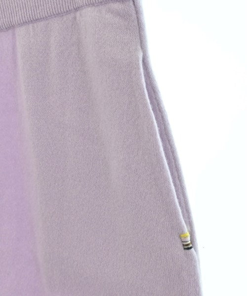 extreme cashmere Knee length skirts