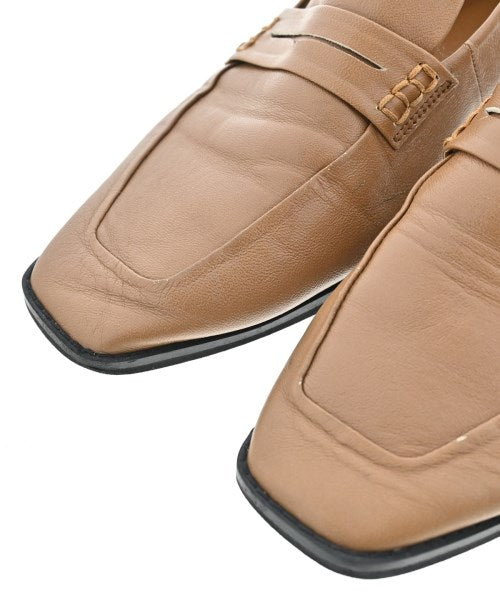 2.718 Dress shoes/Loafers