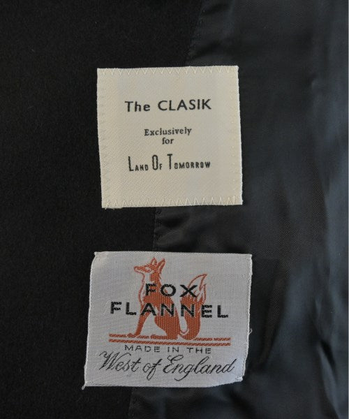 The CLASIK Soutien collar coats