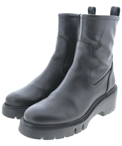 UNISA Boots