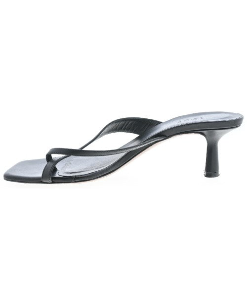 Neous Sandals