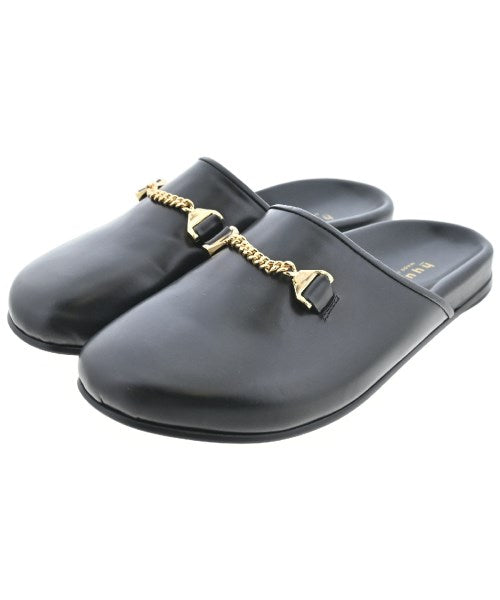 Hyusto Sandals