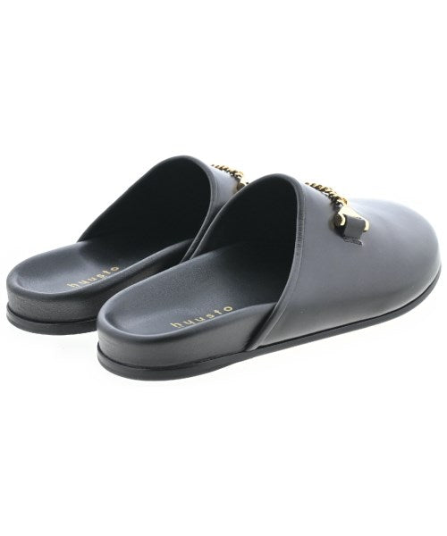 Hyusto Sandals