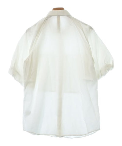 One Of The Green Blouses