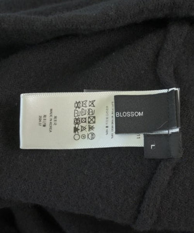 BLOSSOM Knee length skirts