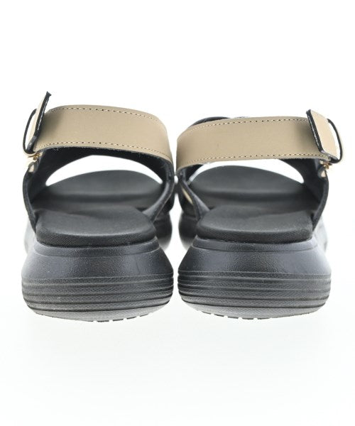 UNOHA Sandals