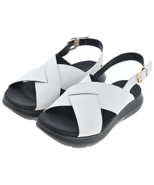UNOHA Sandals