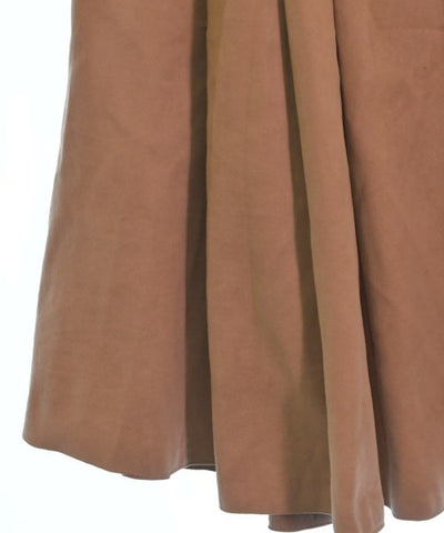 UNTITLED Knee length skirts