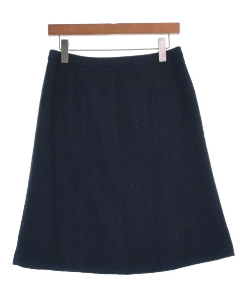 UNTITLED Knee length skirts