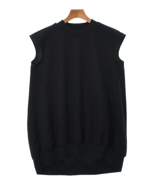 UNTITLED Sleeveless tops