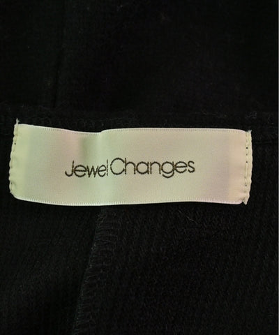 Jewel Changes Dresses