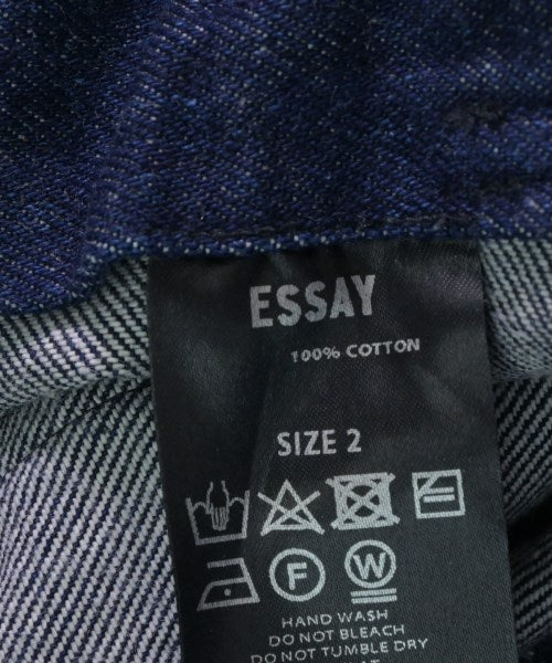 ESSAY Jeans