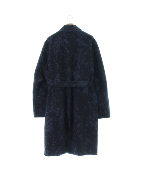 LOUIS VUITTON Soutien collar coats