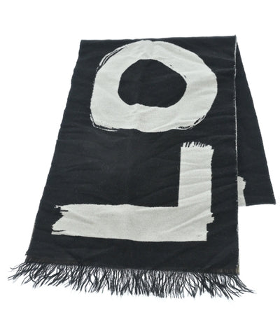 BURBERRY Winter scarves