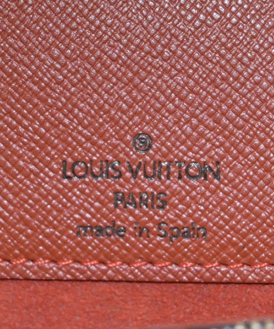 LOUIS VUITTON Shoulder bags