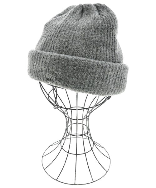 BASIQUENTI Knitted caps/Beanie